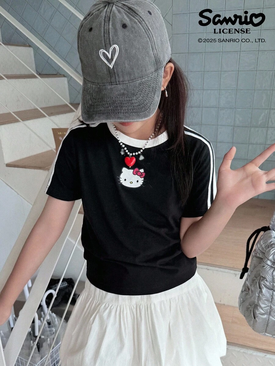 HELLO KITTY | DAZY Tween Girl Collab 针织圆领短袖印花 T 恤,夏季女童超大码 T 恤 - 黑色 - 查看 1