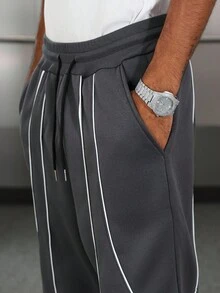 Manfinity EMRG Men's Drawstring Waist Pockets Wide Leg Loose Casual Sweatpants , Mens Wide Leg Pants , Men Grey Sweatpants , Loose Pants Mens Wide Leg Side Stripe Pants