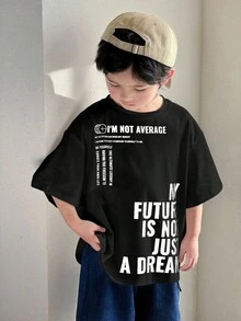 SHEIN Young Boys' Casual Korean Style Letter & Graphic Print Crew Neck Short Sleeve Knit White T-Shirt, Suitable For Commuting, School, Daily Casual, Vacation, Sports, Spring, Summer, Autumn, Winter Seasons