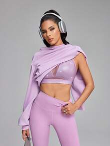 Innovista Woman Luxury Natural Tone Glossy Sports Sets Sophisticated Design Workout Clothes Athletic Outfits Training Breathable Active Crop Top Bra With Leggings Phone Card Pocket Bottom Metallic Two Pieces Daily Yoga Cycle Biker, Women Athletic Set