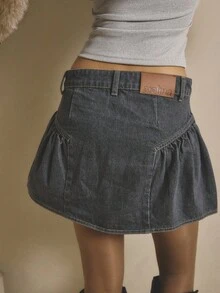 Aralina Váy ngắn denim đen sẫm xếp ly và nhún bèo dáng chữ A cạp vừa mùa đông/thu, trang phục cao bồi, váy phong cách Stockholm và đồng quê cho nữ - màu đen - Xem 2