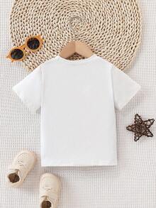 SHEIN 男婴针织短袖上衣，饰有简洁的小图案。采用绿色、棕色和杏色的多色拼接。适合夏季穿着，可作为运动装，适合度假、外出、上学或居家穿着。这是一款百搭的夏季基本款，也是婴儿夏季服装。幼儿服装，男女通用夏季婴儿服装。 - 彩色 - 查看 2