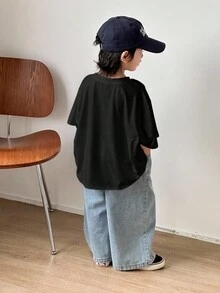 SHEIN Young Boys' Casual Korean Style Letter & Graphic Print Crew Neck Short Sleeve Knit White T-Shirt, Suitable For Commuting, School, Daily Casual, Vacation, Sports, Spring, Summer, Autumn, Winter Seasons