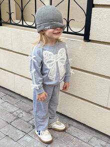 SHEIN 2 pièces Ensemble Sweat-shirt tricoté ample à motif papillon et pantalon de survêtement ample pour bébé fille, mignon et confortable pour l'automne/l'hiver