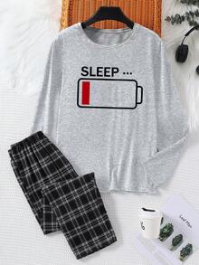 两件套男童圆领长袖睡衣套装，包含一件印有“SLEEP”字样的上衣和一条格子宽松长裤，舒适针织面料，适合秋冬季穿着。 - 白色 - 查看 4