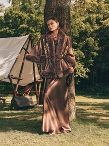 Anewsta Chaqueta capa de mujer con diseño de lentejuelas y parches de piel de zorro de lujo - Marrón - Ver 12