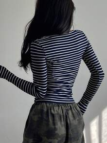DAZY 女式基本款休闲条纹圆领长袖T恤 - 藍白色 - 查看 6