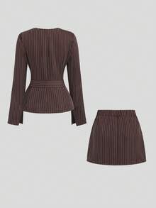 Sweetra 初秋新款韩版西装，棕色条纹设计，V领，收腰，修身时尚女士套装