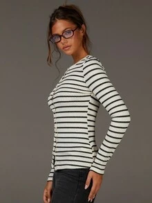 Athîral 女士黑白条纹罗纹针织开衫，前襟毛边镂空设计，轻盈保暖，轻松打造优雅气质，简约时尚，衣橱必备单品，休闲日常穿着，适合通勤，秋季女装，可作内搭或外出穿着，秋冬季。 - 彩色 - 查看 5