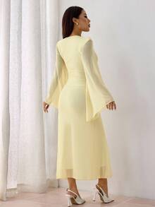 SHEIN PETITE Robe élégante à col asymétrique drapé, ourlet asymétrique, manches évasées, version premium améliorée, couleur jaune bouton d'or - Jaune citron - Voir 2