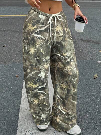 SHEIN EZwear Women's Branch Print Drawstring Waist Loose Casual Wide Leg Sweatpants Streetwear Pants Camo Sweatpants