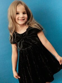 Maija Kids 优雅的黑色天鹅绒拼布连衣裙，带有反光水钻，露肩，缎带蝴蝶结装饰，圆领，精致的迷你连衣裙，适合圣诞节和日常休闲穿着 - 黑色 - 查看 7