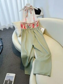 SHEIN Clasi 大码玫瑰印花撞色系带前开优雅浪漫阔腿连体裤，新款，情人节