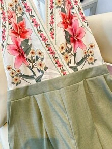 SHEIN Clasi 大码玫瑰印花撞色系带前开优雅浪漫阔腿连体裤，新款，情人节