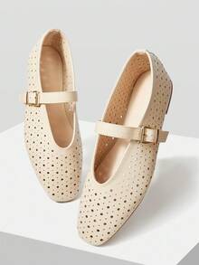 MOTF PREMIUM 女士镂空方头平底乐福鞋，适合新年假期、情人节 - 米色 - 查看 7