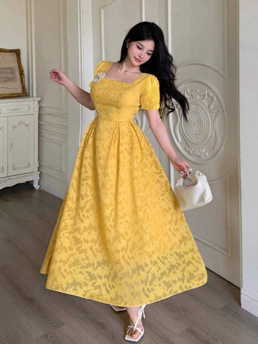 Modelyn Váy nữ hở eo màu vàng có viền xòe trang trí hoa 3D - Màu vàng - Xem 1