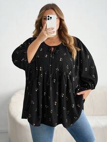 SHEIN CURVE+ 大码女式碎花抽绳领灯笼袖宽松休闲 T 恤 - 黑與白 - 查看 8