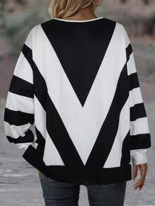 SHEIN Plus Two Tone Half Zip Drop Shoulder Tee Graphic Tees Women Tops Fall Cloth For Women - Black and White - View 2