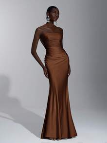 Elitara Elegant, Romantic, Sexy, Minimalist, Knitted, Stretchy, Strapless, Backless, Bodycon, Fashionable, Influencer Style, Suitable For Holidays, Vacations, Birthday Parties, Weddings, Bridesmaid Dresses