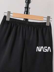 2 件套男童休闲学院风印花连帽开衫和运动裤套装，适合秋冬休闲和校园穿着 - 黑色 - 查看 6