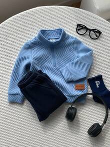 SHEIN 2 件套男婴柔软针织领长袖套头衫和松紧腰裤套装 - 藍色 - 查看 1