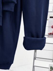 SHEIN 2pcs/Set Teen Boys Casual Loose Fit Solid Color Hoodie With Pocket & Printed Design + Solid Color Knit Sweatpants, Comfortable Outfit For Outings, Suitable For Autumn/Winter,Winter Set,Winter Clothing,Fall Outfits,Fall Clothing,All Clothes For Kids - Navy Blue - View 5