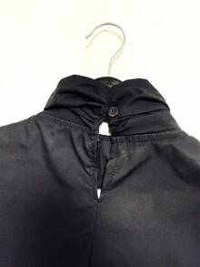 EMERY ROSE Camisa de manga larga con cuello de ojo de cerradura y estampado de retrato casual para mujer, otoño - Negro - Ver 3