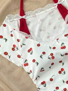 SHEIN BASICS 女式复古红白樱桃印花蕾丝领拼布撞色露背 T 恤，可爱蝴蝶结装饰 2 合 1 芭蕾风格可爱午餐休闲返校夏季上衣