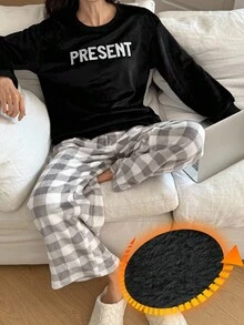 DAZY Conjunto de pijama de franela con bordado de letras y pantalones a cuadros esponjosos para mujer, ropa de otoño e invierno, conjunto acogedor - Negro - Ver 3
