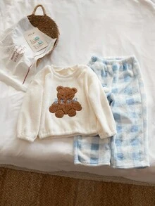 Genkimix Kids Set de pijamale din fleece cu 2 bucăți pentru copii mici, broderie cu ursuleți de desene animate drăguți, umeri căzuți, decolteu rotund, mânecă lungă + piesă de casă casual cu mânecă lungă, imprimeu în carouri albastru și alb, picior drept, toamnă/iarnă