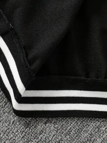 SHEIN Genkimix Kids 1 件装小男孩休闲棒球夹克，带字母和数字印花，长袖，适合 4-7 岁男孩的日常穿着、运动、郊游、返校 - 黑色 - 查看 9