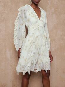 SHEIN Privé 法式V领不对称迷人设计连衣裙 - 白色 - 查看 4