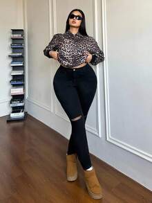 SHEIN PETITE CURVE Plus Size Fall Autumn Winter Halloween Christmas Y2k Cute Streetwear Goth Grunge Techno Outfit Birthday Outfit Night Out Going Out Club Outfit Airport Outfit Casual Versatile Solid Color Distressed Skinny Black Black Jeans Fleece-Lined Jeans Plus Size High-Waisted Black Ripped Skinny Jeans For Daily Wear Plus Size Black Skinny Jeans With Ripped Knees And Flattering Fit