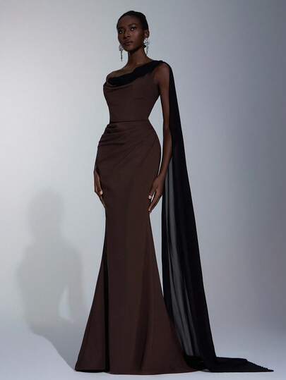 Elitara 优雅奢华深咖啡色弹力针织与黑色褶皱雪纺碰撞不对称肩部喇叭袖性感开衩鱼尾拖尾长裙，女式正式晚礼服