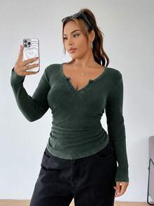 Solflare Áo thun tay dài cổ khoét nhún màu trơn cỡ lớn - Màu Xám nhạt - Xem 4