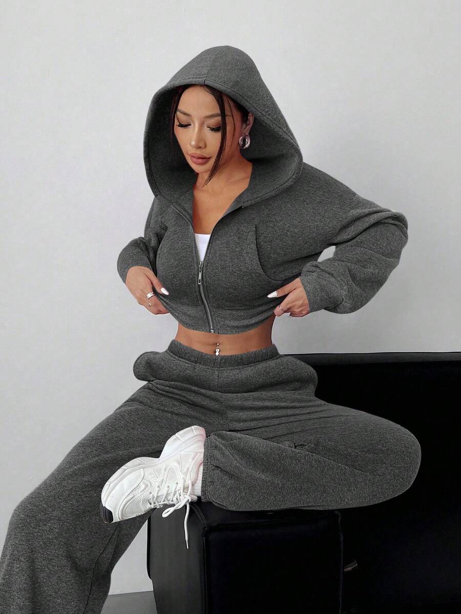 SHEIN EZwear 女款深灰色秋季休閒健身兩件套針織連帽短版拉鍊衛衣,落肩長袖搭配同色長褲 - 深灰色 - 查看 1