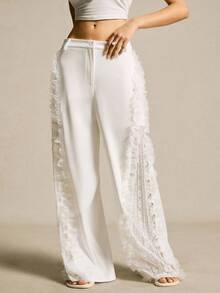 SoleilVie 休闲白色蕾丝拼布荷叶边下摆裤 - 白色 - 查看 1