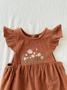 Loomiva 女婴秋冬两件套服装，荷叶边领长袖衬衫和无袖花卉刺绣灯芯绒连体衣套装，适合秋冬季节、户外玩耍和室内休闲穿着。 - 彩色 - 查看 7