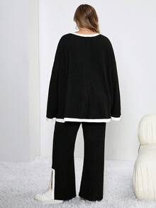SHEIN CURVE+ Bộ 2 chiếc/Bộ áo thun cổ tròn tay dài phối viền màu tương phản cỡ lớn kèm quần dài ống xẻ tà, quần áo mùa đông cho nữ - màu đen - Xem 2