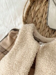 SHEIN Girls Vintage Plaid Dress + Faux Fur Vest 2 Pieces Set, Long Sleeve Flare Sleeve Sweet Outfit For Autumn/Winter Fall - Multicolor - View 5