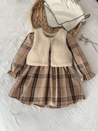 SHEIN Mädchen Vintage Karokleid + Kunstfell Weste 2-teiliges Set, Langarm Glockenärmel süßer Outfit für Herbst/Winter