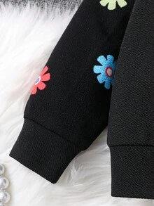 SHEIN 年轻女孩 2 件/套可爱休闲彩色花卉/花朵图案，心形印花拼布插肩袖套头运动衫和喇叭裤套装，非常适合秋冬季休闲、日常穿着和日常上学，甜美时尚、可爱、舒适、多功能，适合学校、居家、度假、圣诞节。 - 彩色 - 查看 8