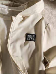 SHEIN Playful Pals 秋季款小男孩字母印花休闲连帽夹克