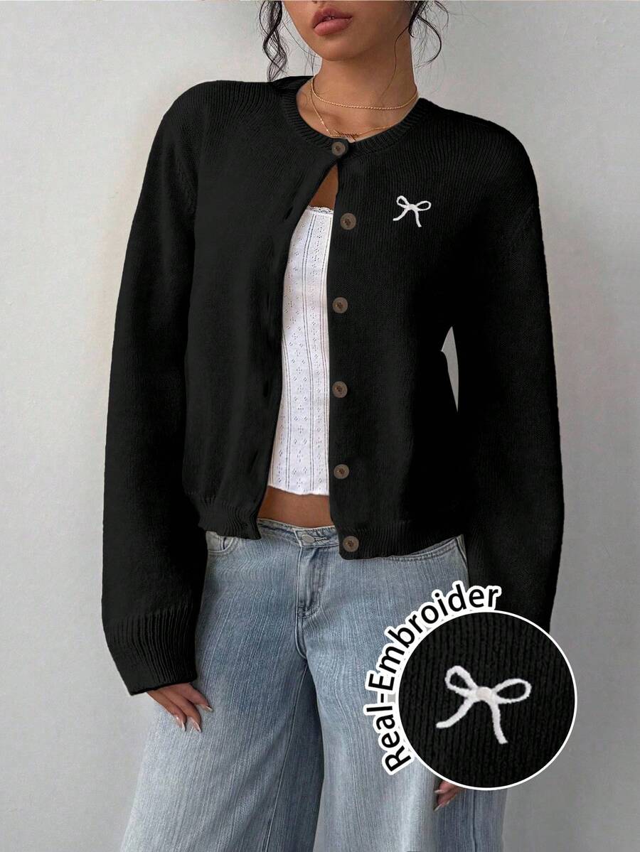 SHEIN BASICS Áo len cardigan nữ họa tiết thêu nơ đen tối giản giản dị, sang trọng cho các buổi đi chơi mùa thu/đông, mùa thu, dành cho nữ - màu đen - Xem 1