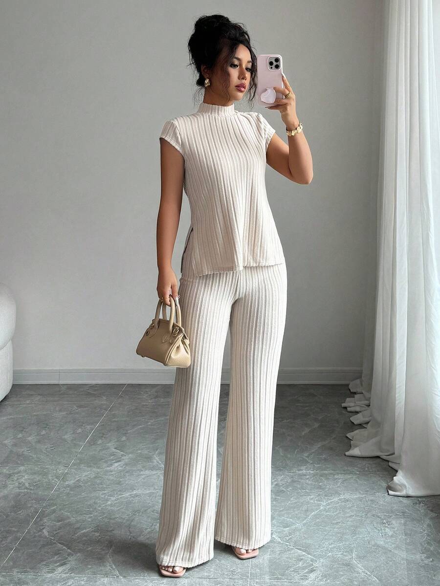 SHEIN PETITE 2件套女士休闲优雅罗纹短袖上衣和裤子套装 - 杏色 - 查看 1