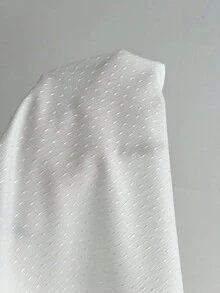 SHEIN Unity 一件白色波点纹理连衣裙，纽扣装饰，荷叶边下摆，心形领口，收腰A字版型，休闲、优雅、复古风格 - 白色 - 查看 5