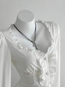 SHEIN Unity 一件白色波点纹理连衣裙，纽扣装饰，荷叶边下摆，心形领口，收腰A字版型，休闲、优雅、复古风格 - 白色 - 查看 3