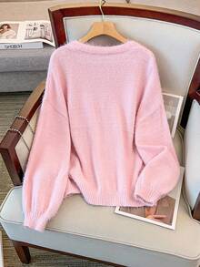 GlowEve CURVE Suéter elegante de punto de talla grande para mujer, cárdigan rosa con piel de visón y botones de perlas falsas - Rosa - Ver 2