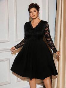 Cravure 大码女式 V 领荷叶边饰褶饰前蕾丝拼接长袖优雅派对连衣裙，秋冬 - 黑色 - 查看 4