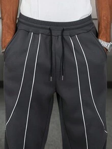 Manfinity EMRG Men's Drawstring Waist Pockets Wide Leg Loose Casual Sweatpants , Mens Wide Leg Pants , Men Grey Sweatpants , Loose Pants Mens Wide Leg Side Stripe Pants